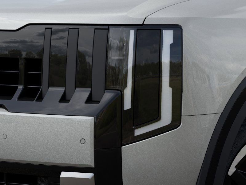 New 2027 Ivory Silver Kia EX image 10