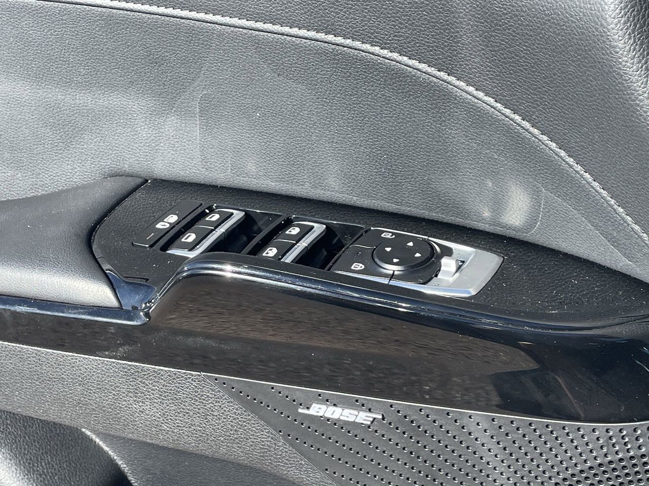 Used 2021 Crystal Beige Kia EX image 20