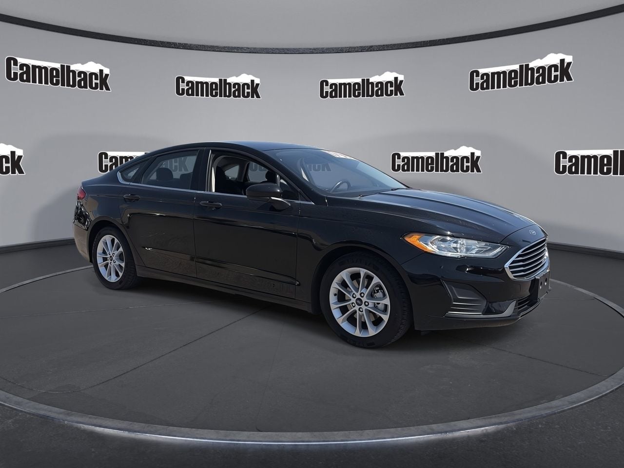 2019 Ford Fusion SE FWD's photo
