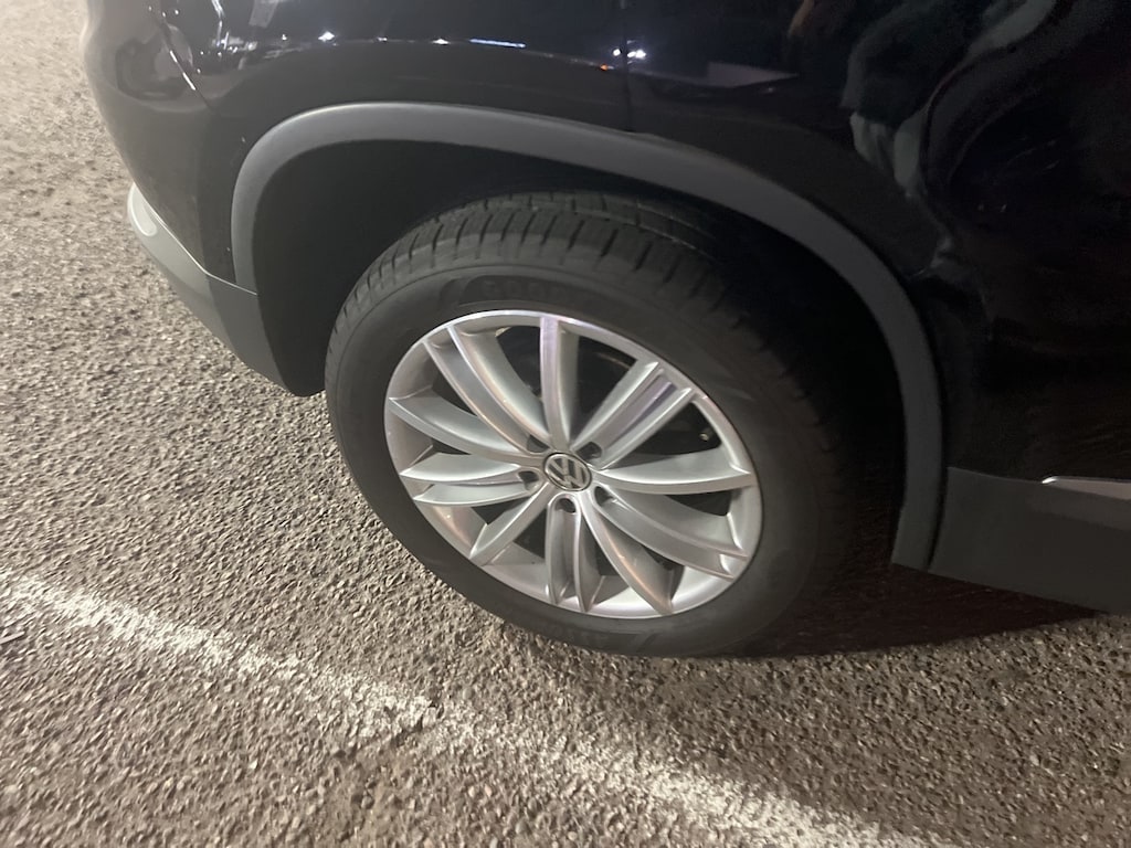 Used 2015 Volkswagen Tiguan SE w/Appearance Package SUV