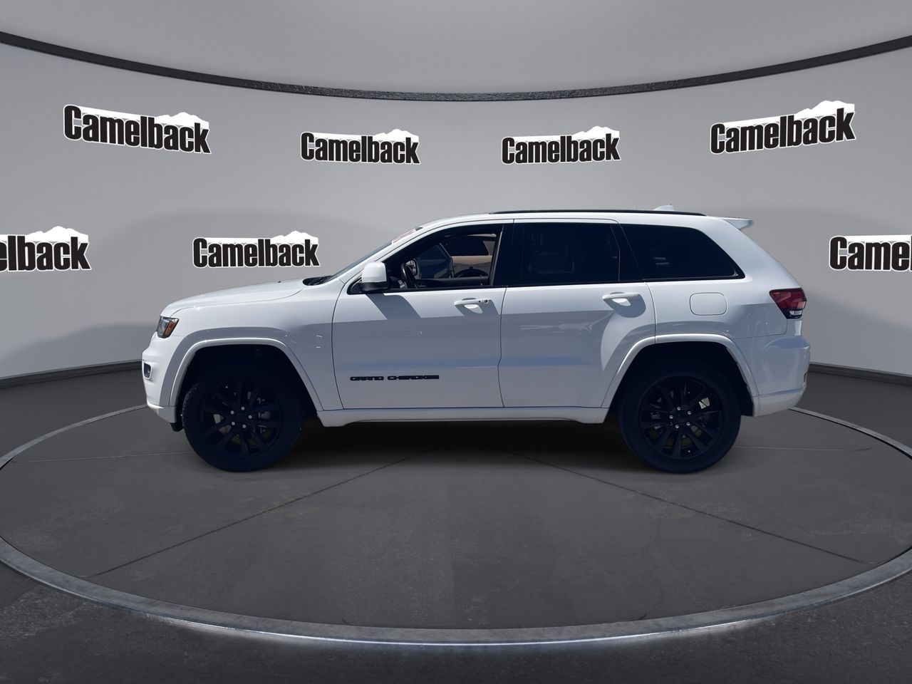 Used 2020 Bright White Jeep Laredo image 4