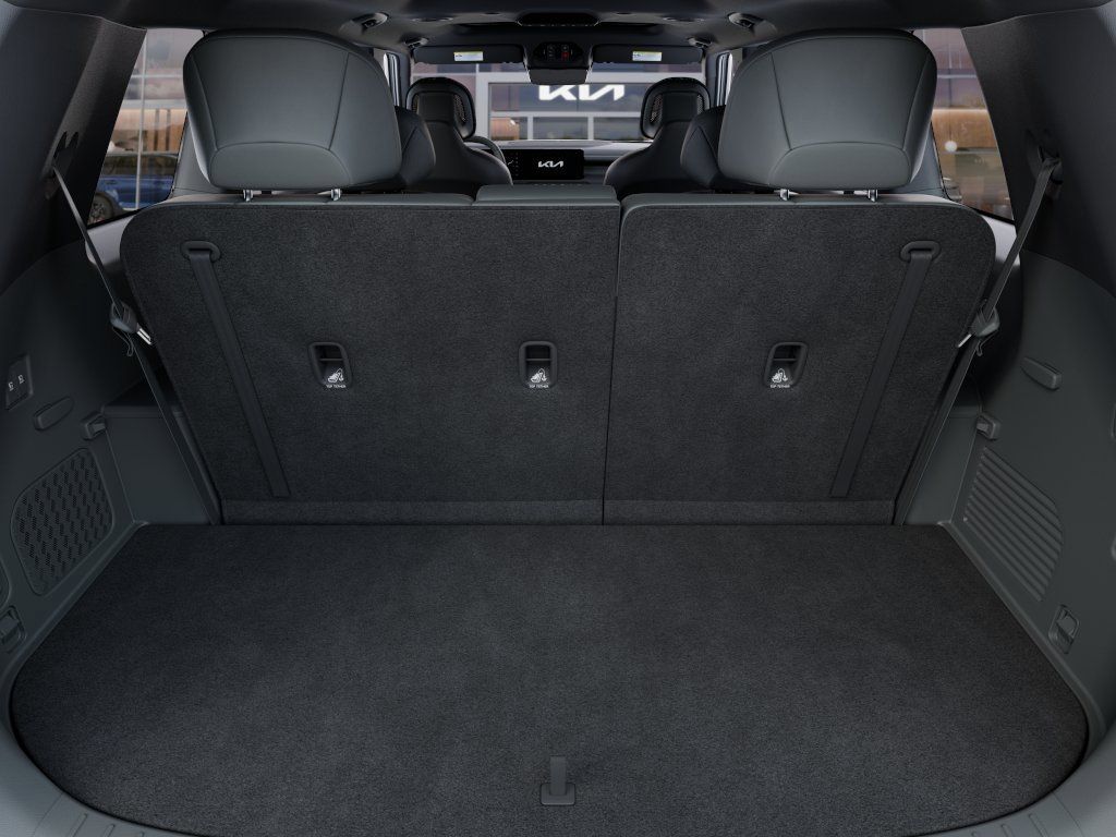 New 2027 Glacial White Pearl Kia X-Line SX image 19