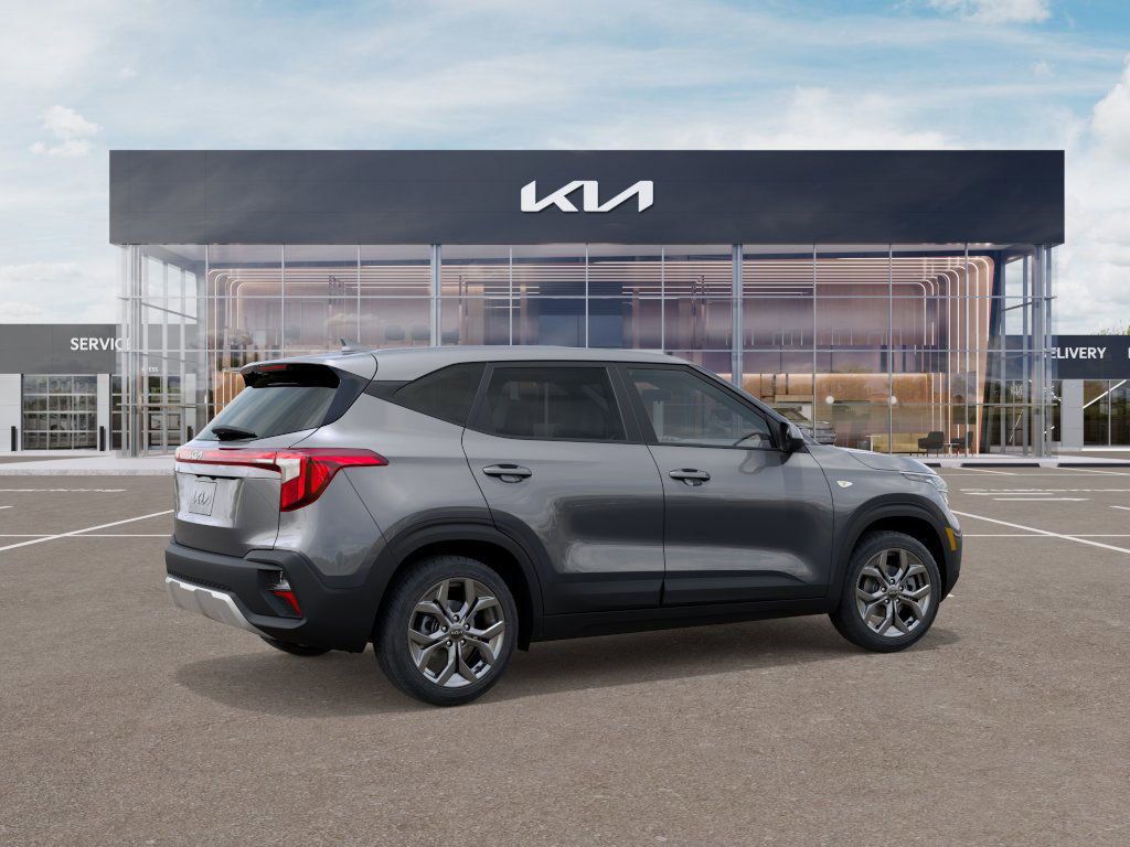 New 2026 Steel Gray Kia LX image 6