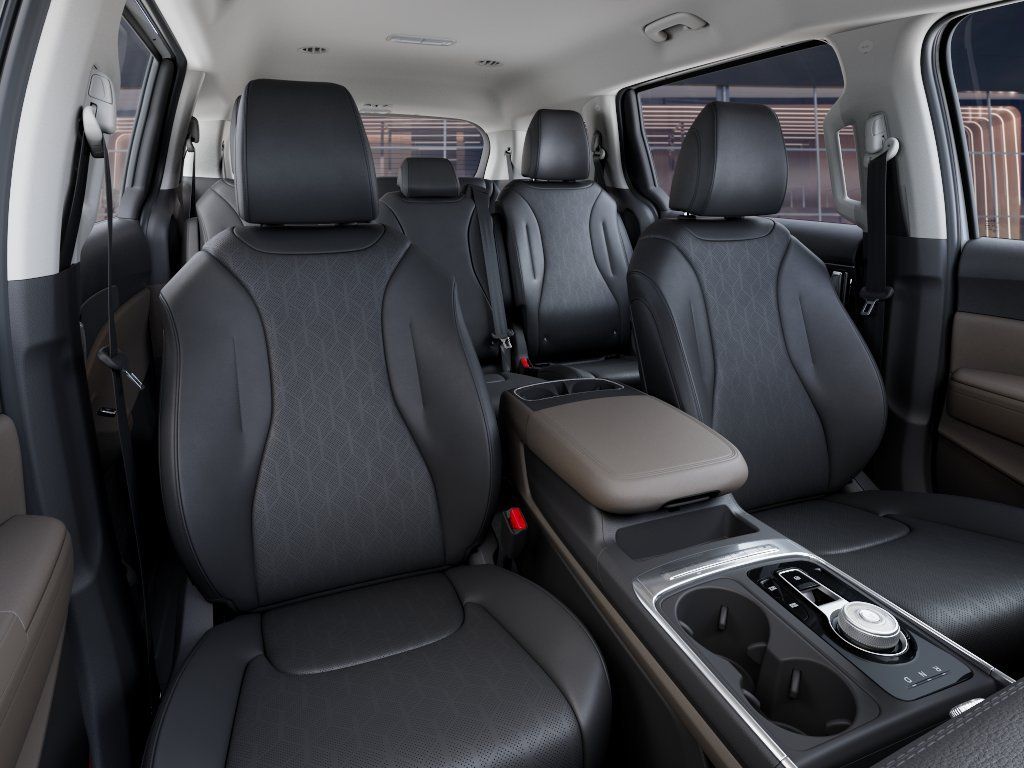 New 2026 Snow White Pearl Kia LXS image 15
