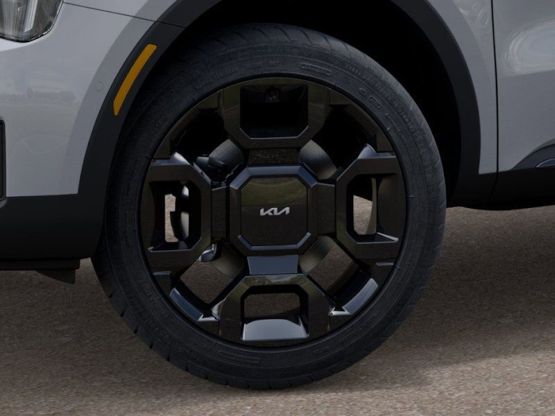 New 2026 Wolf Gray Kia X-Line SX image 9
