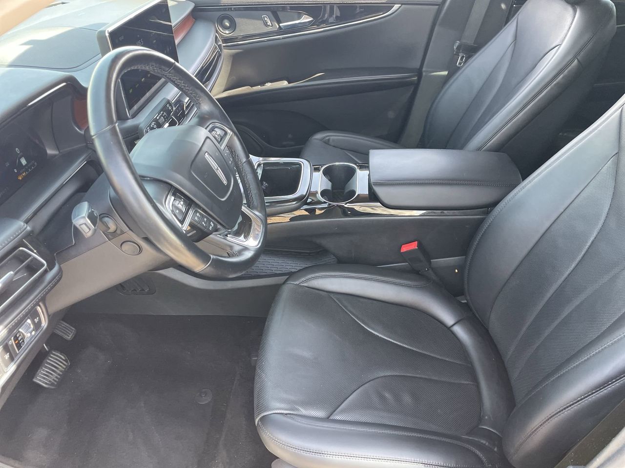 Used 2022 Asher Gray Lincoln Reserve image 18