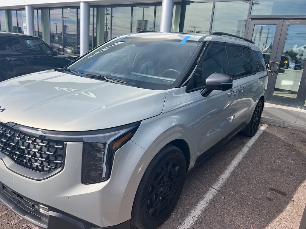 Used 2025 Kia Carnival Hybrid SX Van Passenger Van