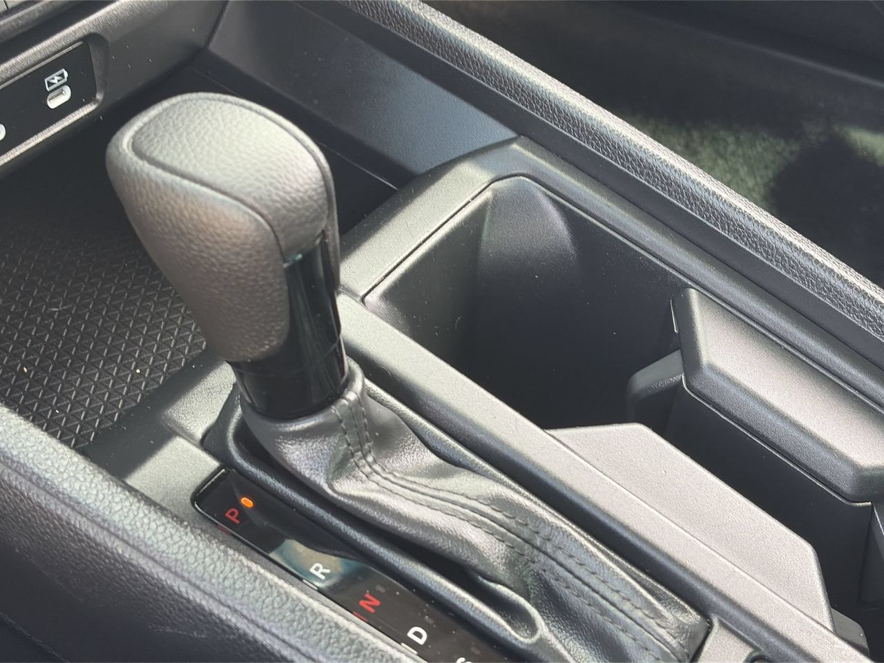 Used 2024 Crystal Black Pearl Honda EX image 28