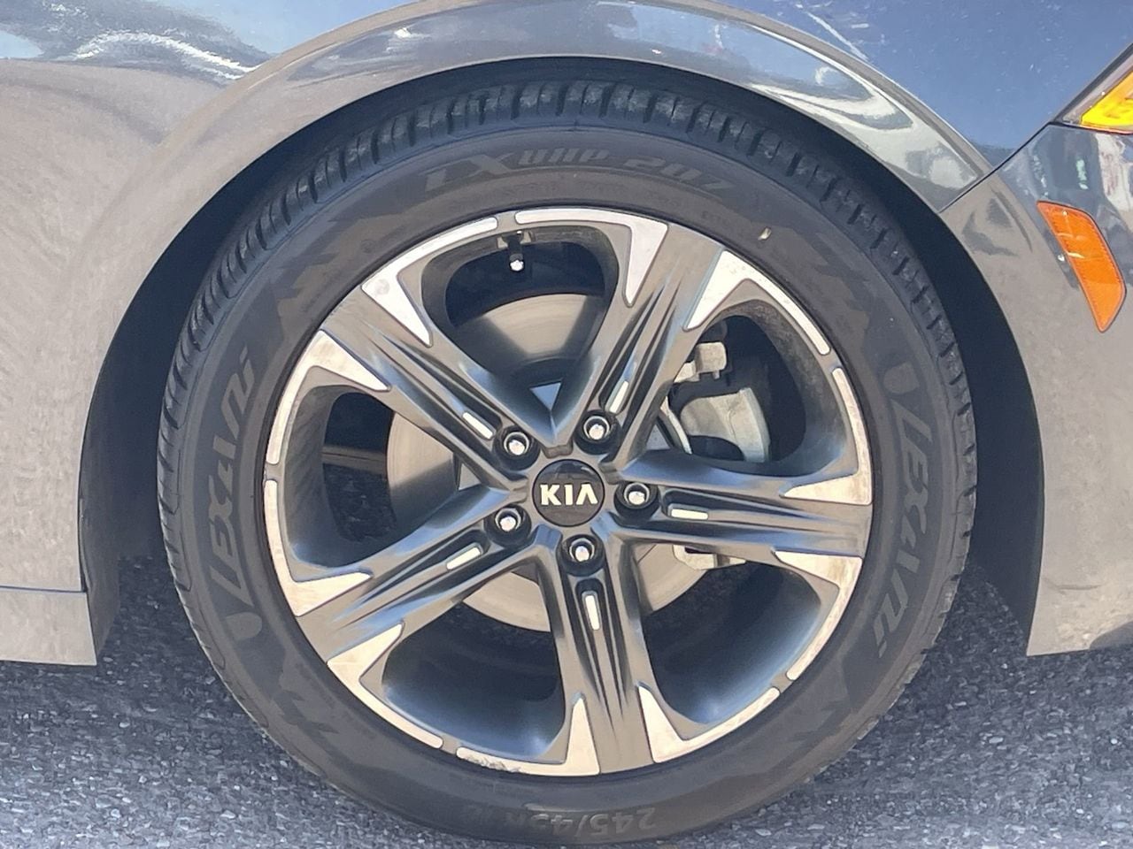 Used 2021 Gravity Gray Kia EX image 9