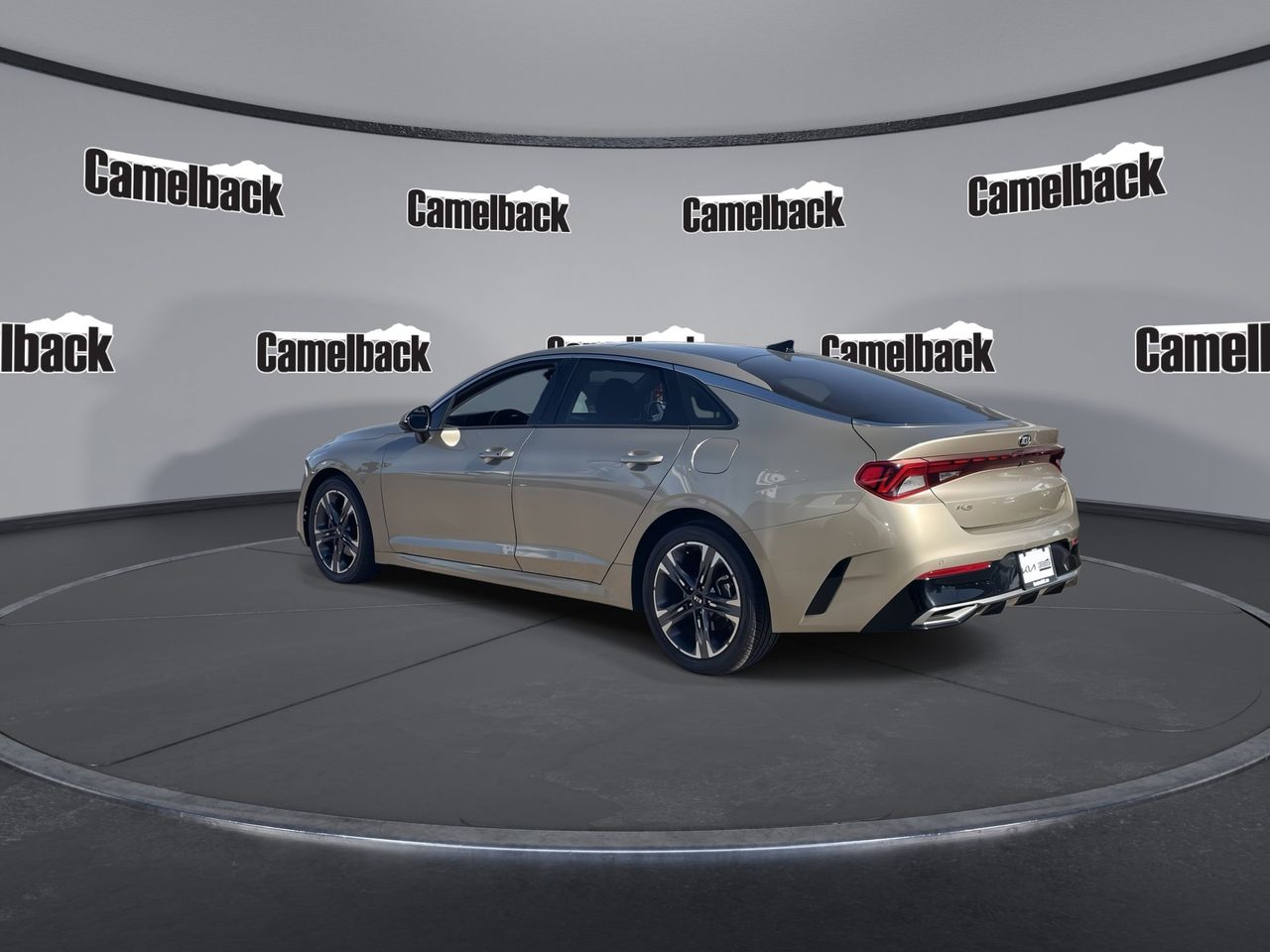 Used 2021 Crystal Beige Kia EX image 5