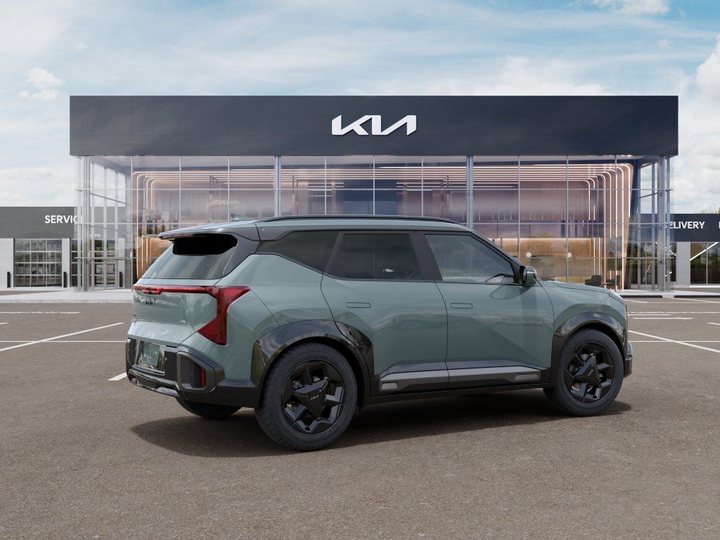 New 2027 Iceberg Green Kia X-Line S image 6