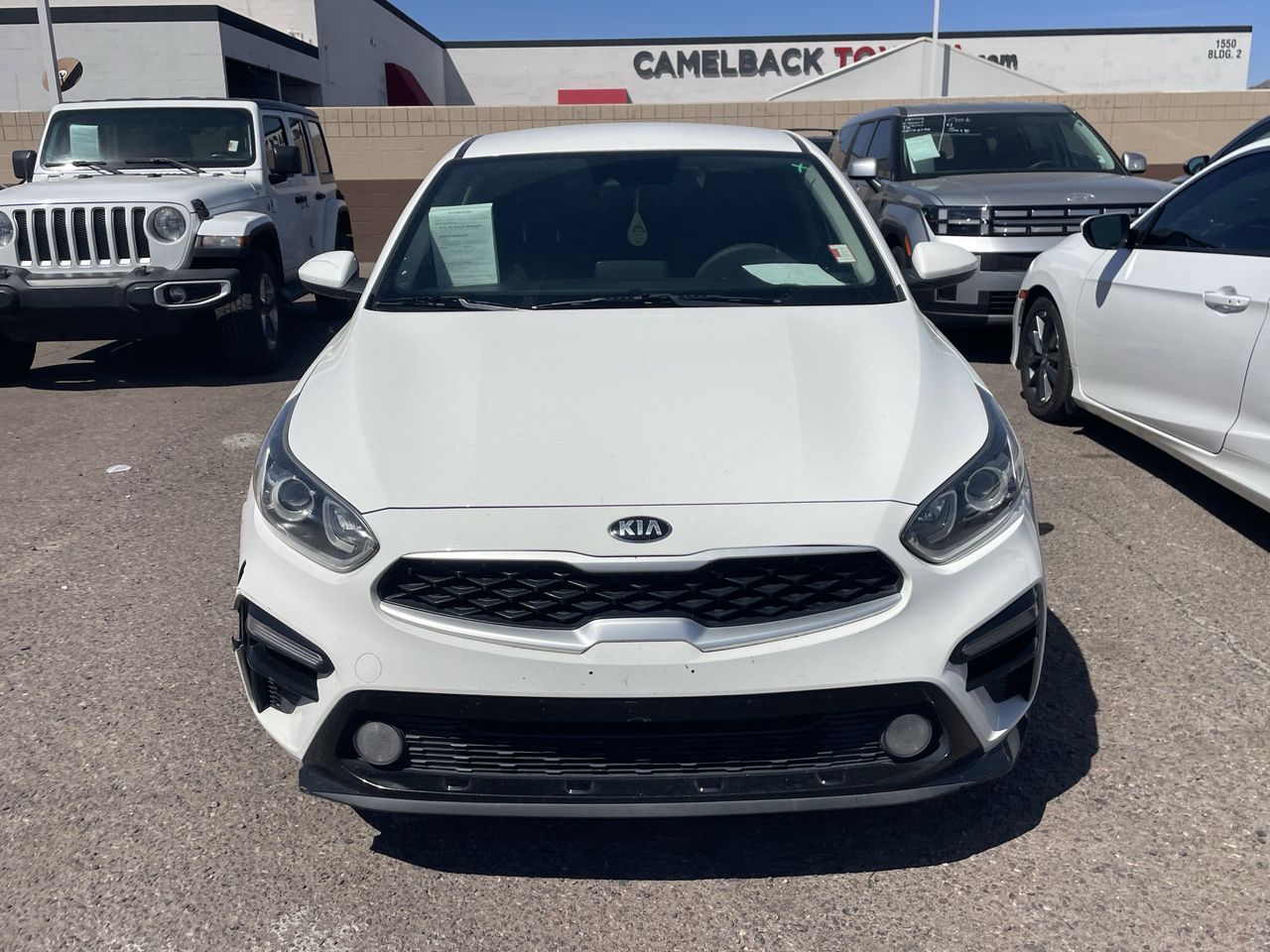 Used 2019 Clear White Kia LXS image 3