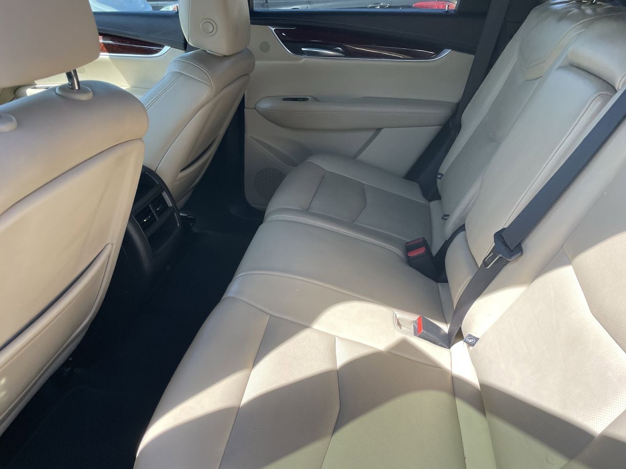 Used 2018 Midnight Sky CADILLAC Luxury image 11