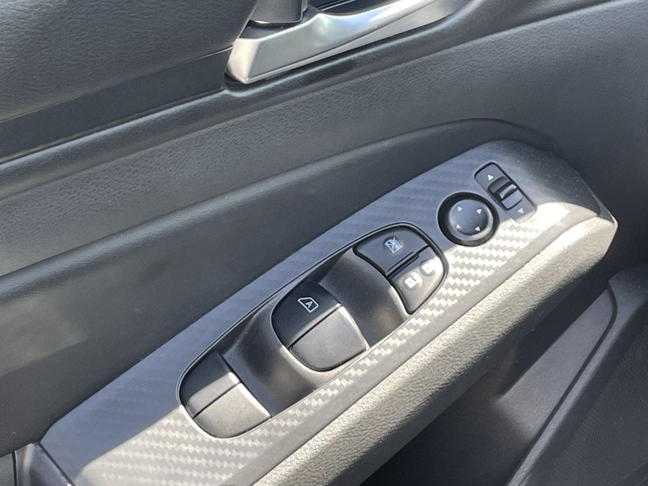 Used 2021 Gun Metallic Nissan 2.5 S image 10