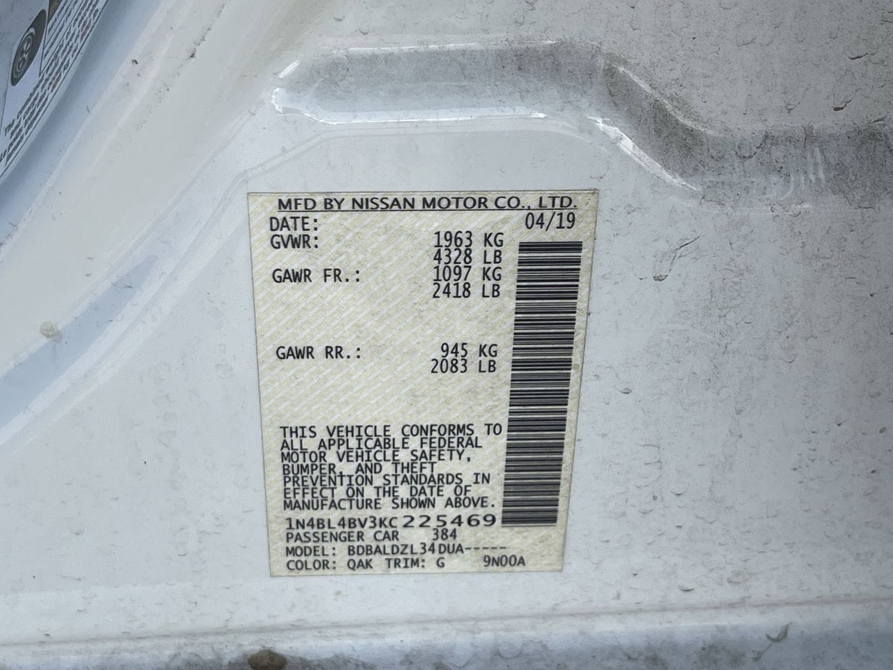 Used 2019 Glacier White Nissan 2.5 S image 11