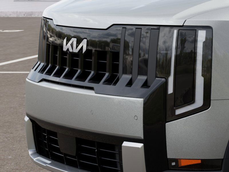 New 2027 Ivory Silver Kia S image 12