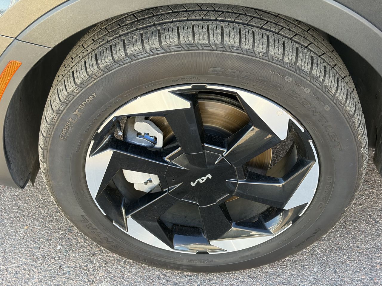 Certified Used 2025 Interstellar Gray Kia EX image 5