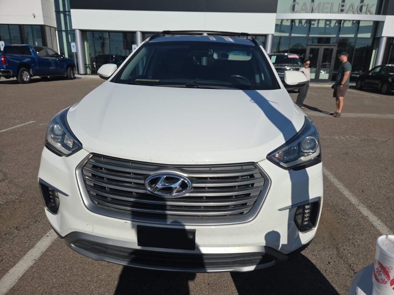 2017 Hyundai Santa Fe SE photo 2