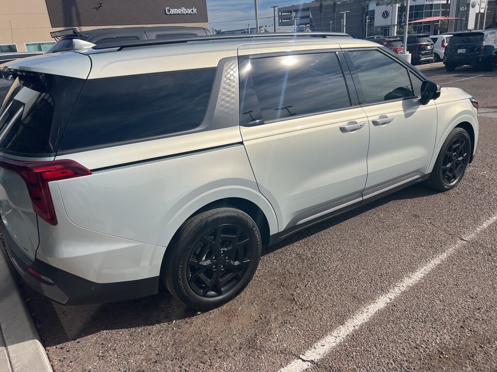 Used 2025 Kia Carnival Hybrid SX Van Passenger Van