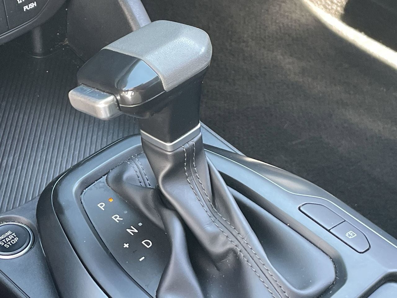 Certified Used 2025 Deep Sea Blue Kia  image 28