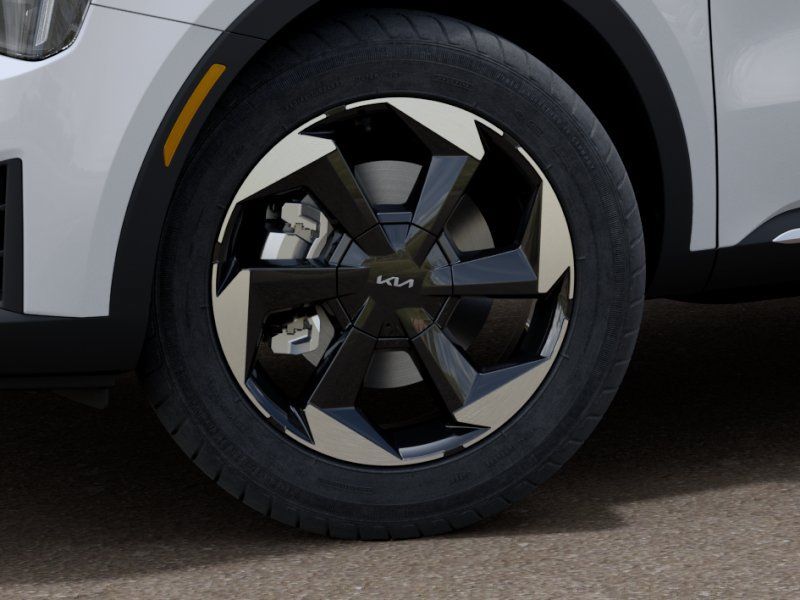 New 2026 Snow White Pearl Kia EX image 9
