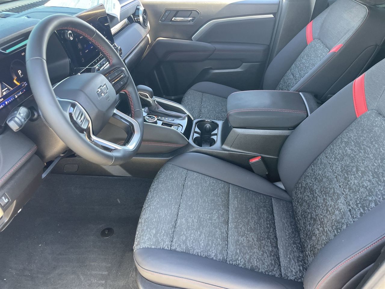 Used 2024 Black Chevrolet Z71 image 18