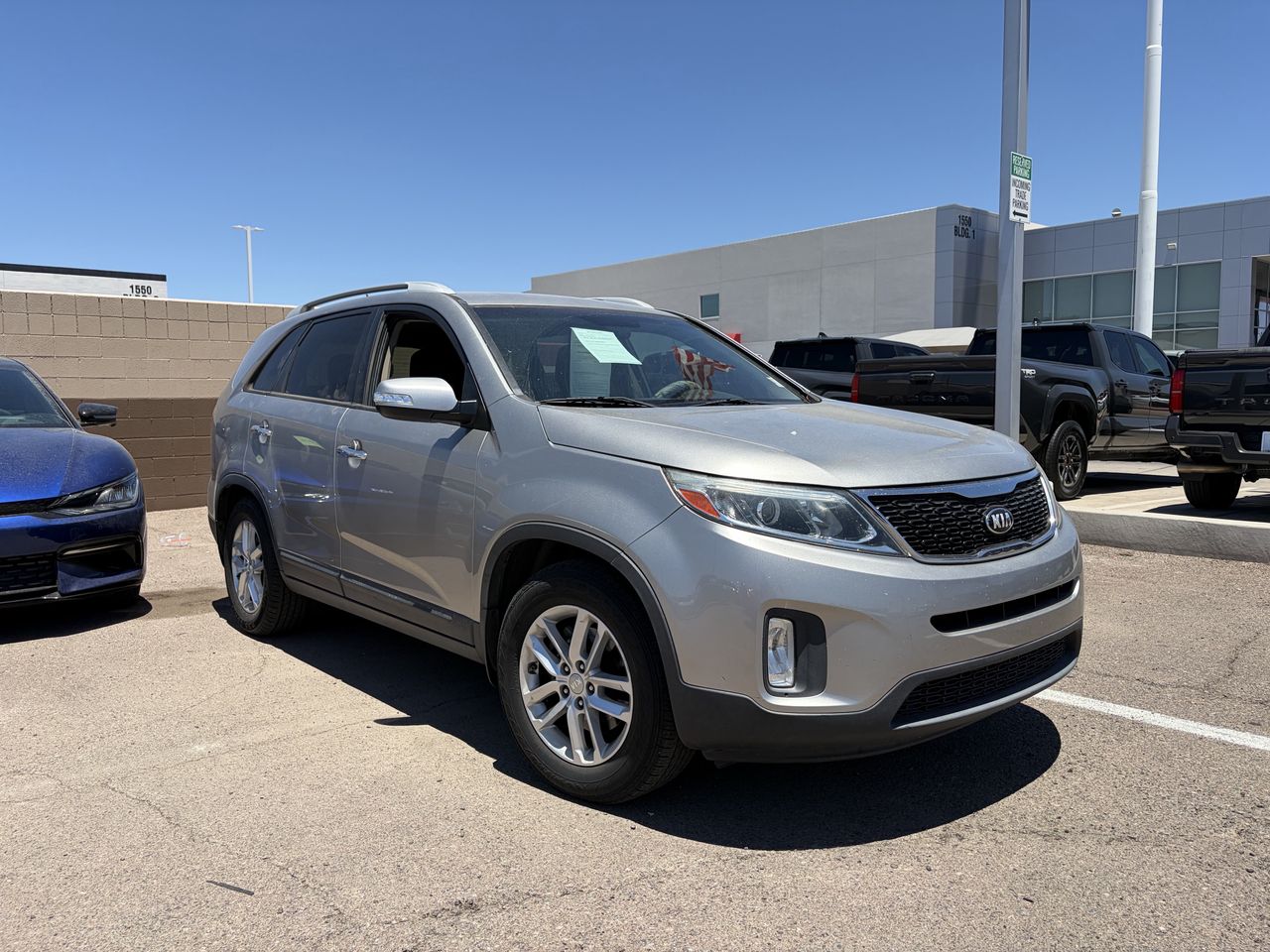 Used 2015 Kia Sorento LX with VIN 5XYKT4A60FG592979 for sale in Phoenix, AZ