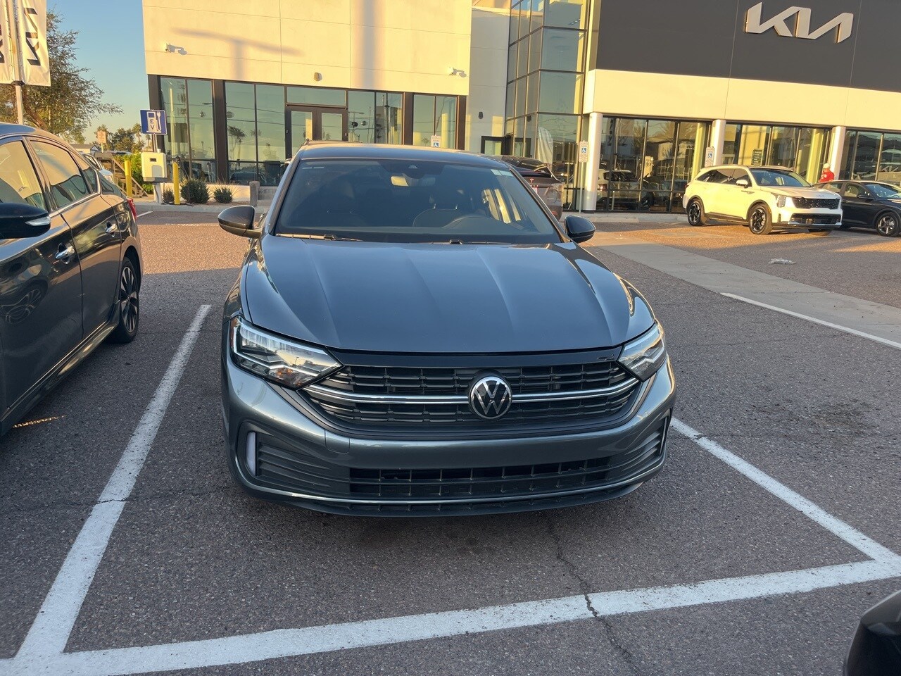 2023 Volkswagen Jetta 1.5T Sport photo 2
