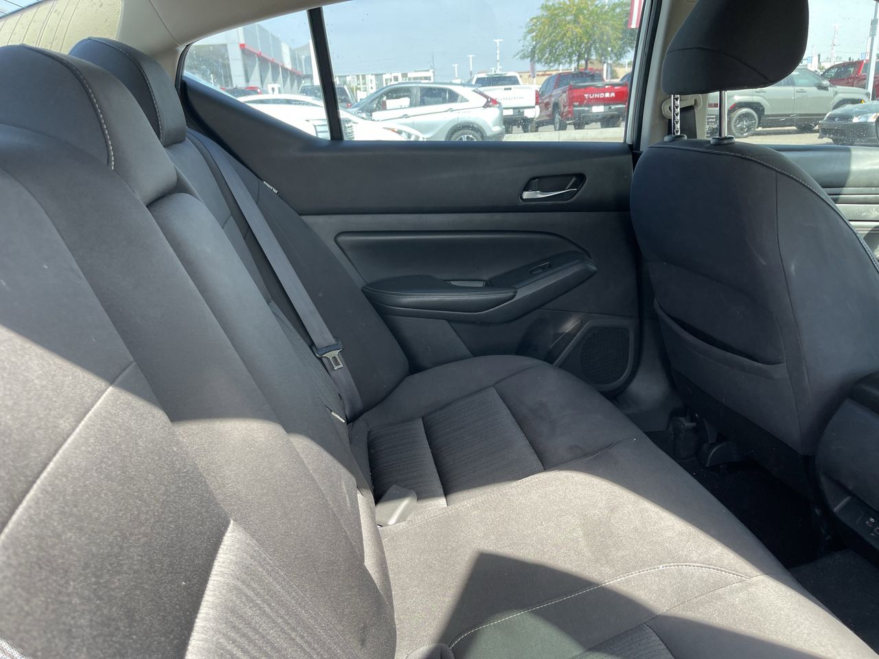 Used 2019 Glacier White Nissan 2.5 S image 6