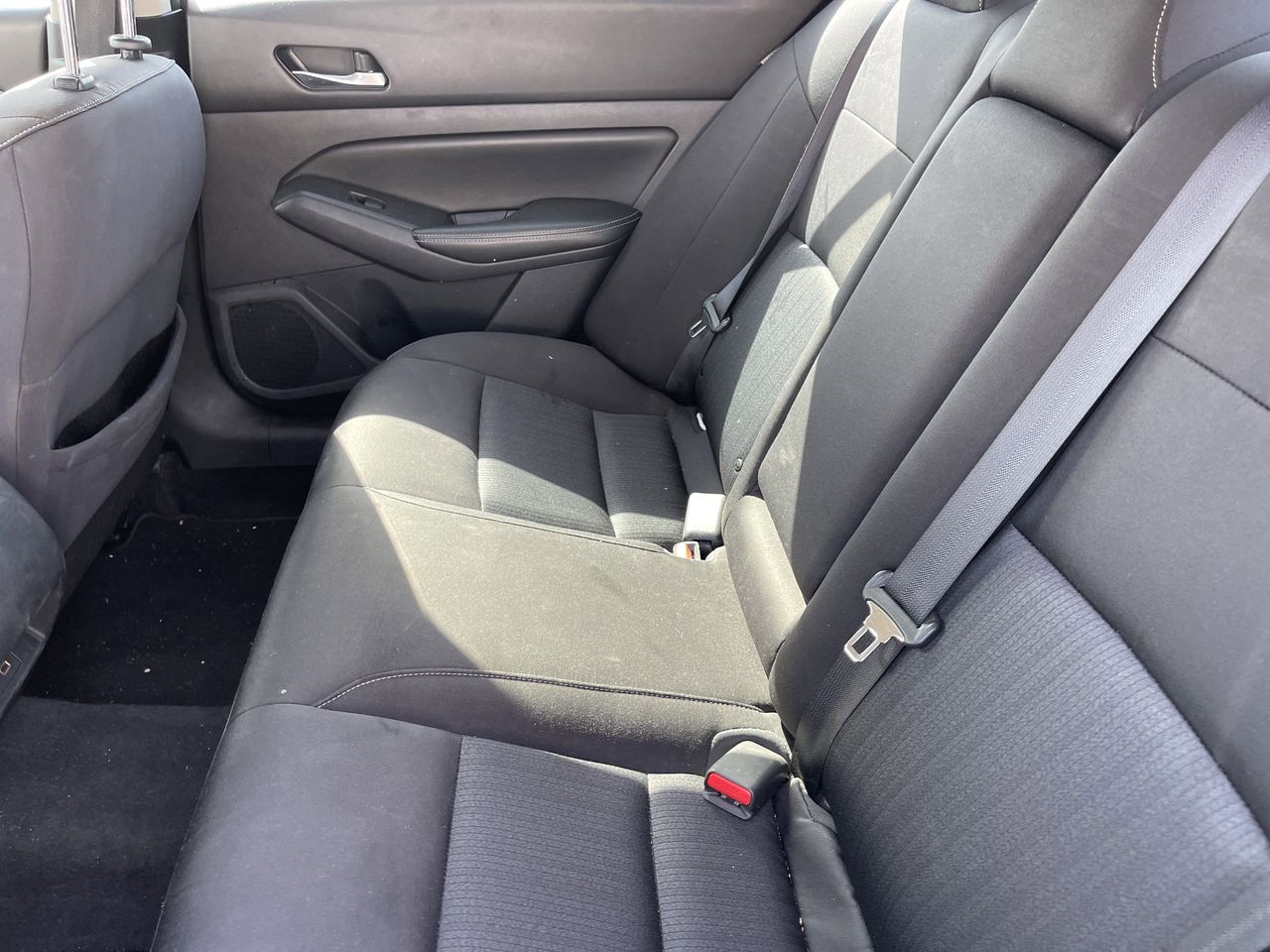 Used 2019 Glacier White Nissan 2.5 S image 8