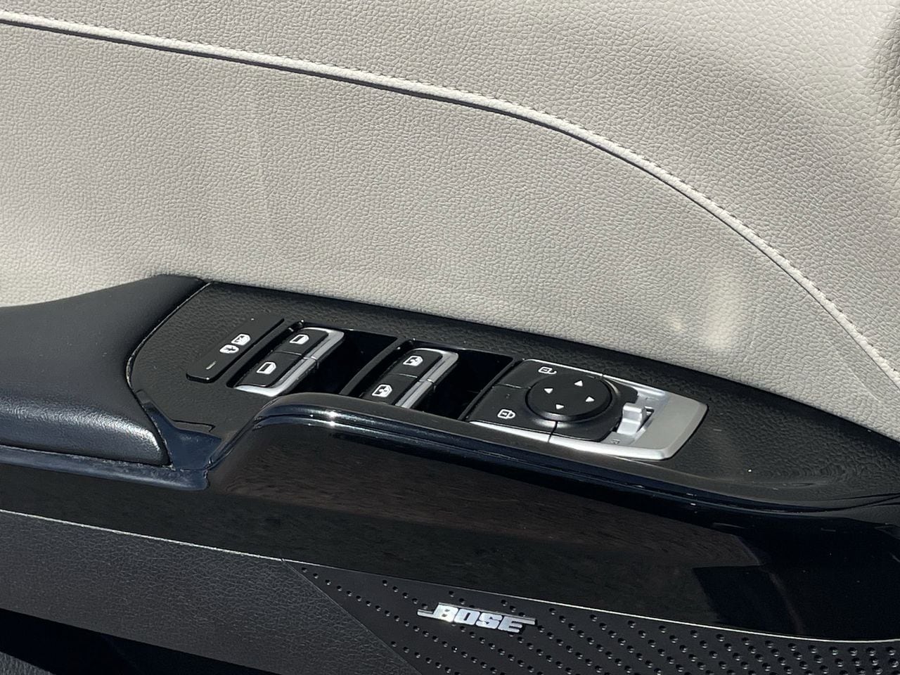 Used 2021 Gravity Gray Kia EX image 20