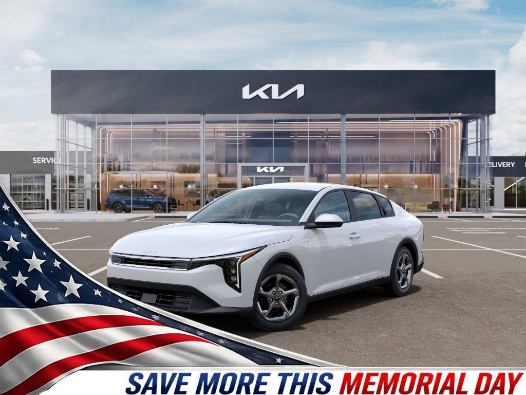 2026 Kia K4 LXS AT's photo