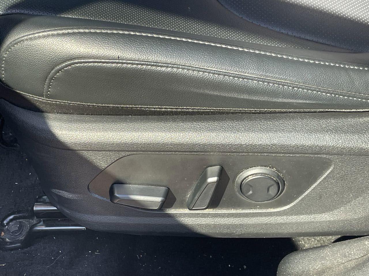 Certified Used 2024 Everlasting Silver Kia EX image 6