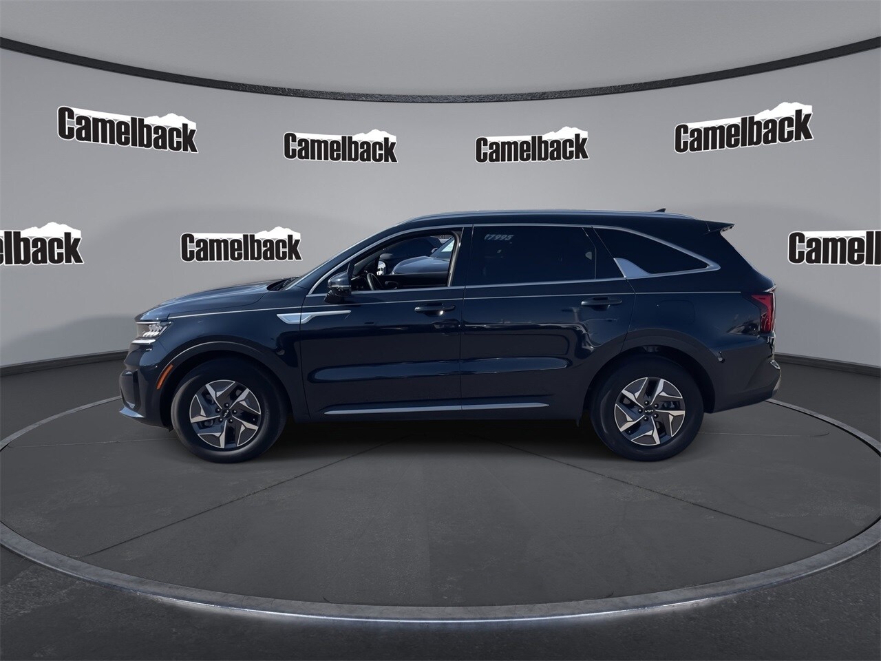 2023 Kia Sorento Hybrid EX photo 3