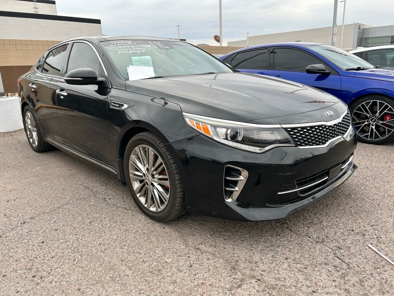 2016 Kia Optima SXL's photo