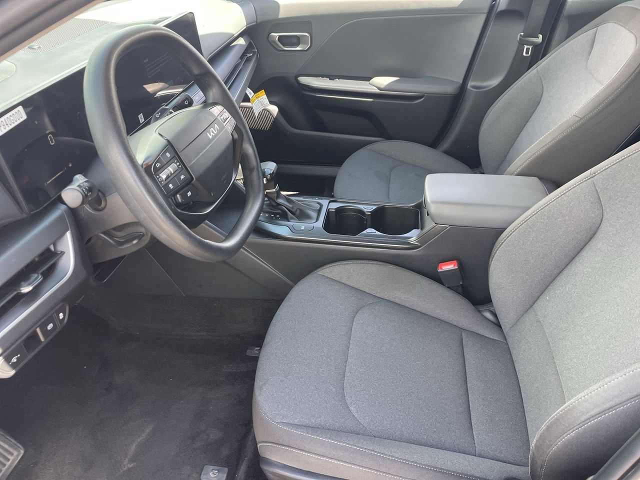 Certified Used 2025 Deep Sea Blue Kia  image 18