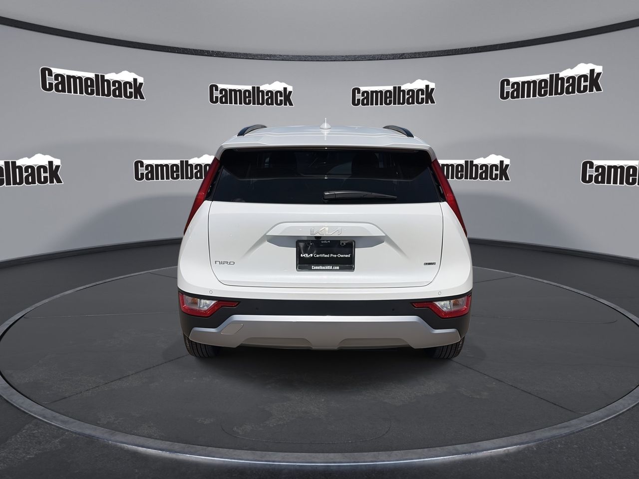 Certified Used 2025 Snow White Pearl Kia EX image 6
