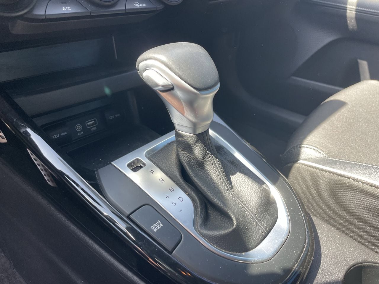 Certified Used 2021 Aurora Black Kia GT-Line image 9