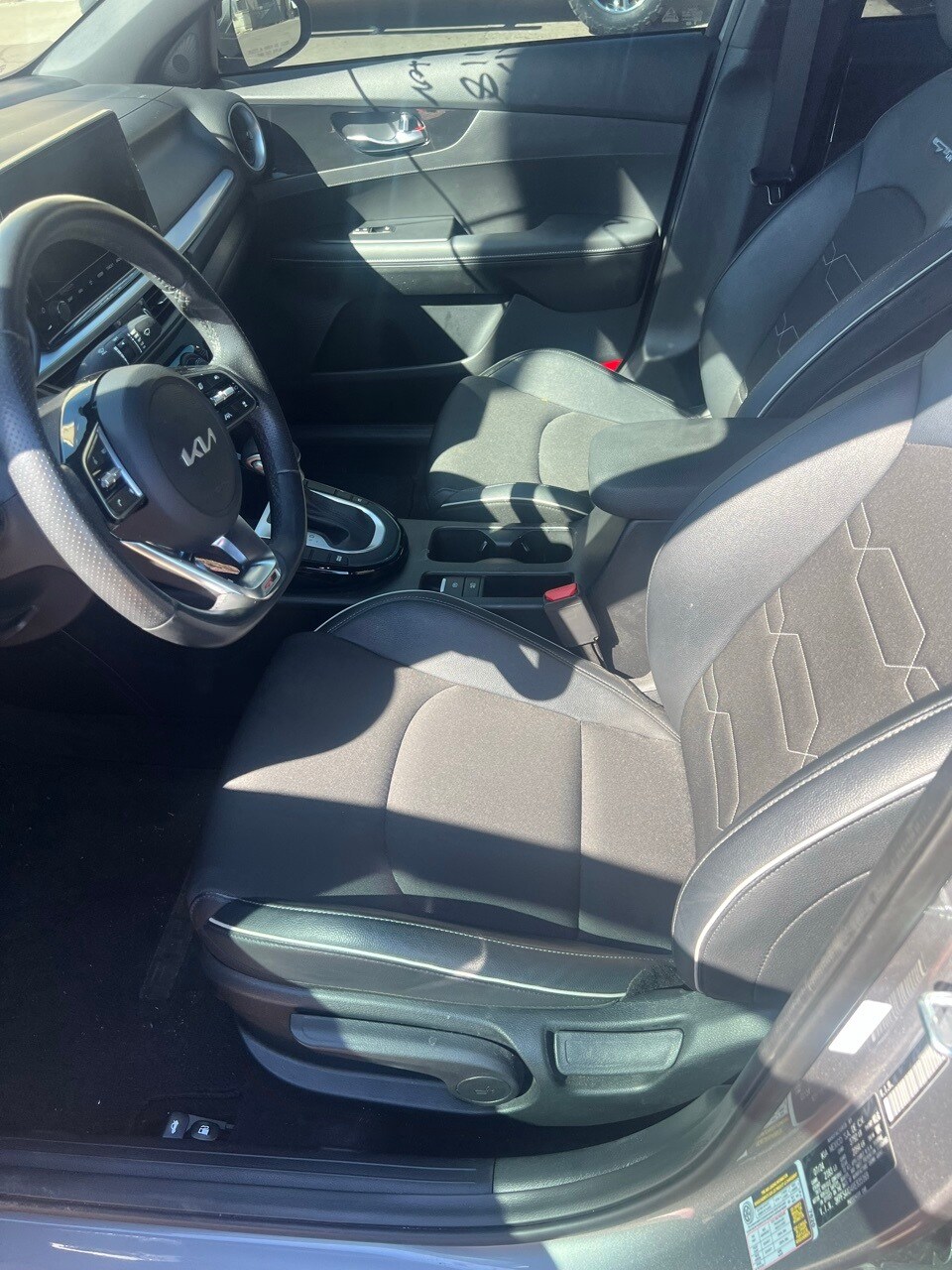 2024 Kia Forte GT-Line photo 4