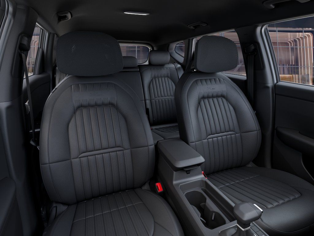 New 2027 Snow White Pearl/Black Roof Kia X-Line S image 15