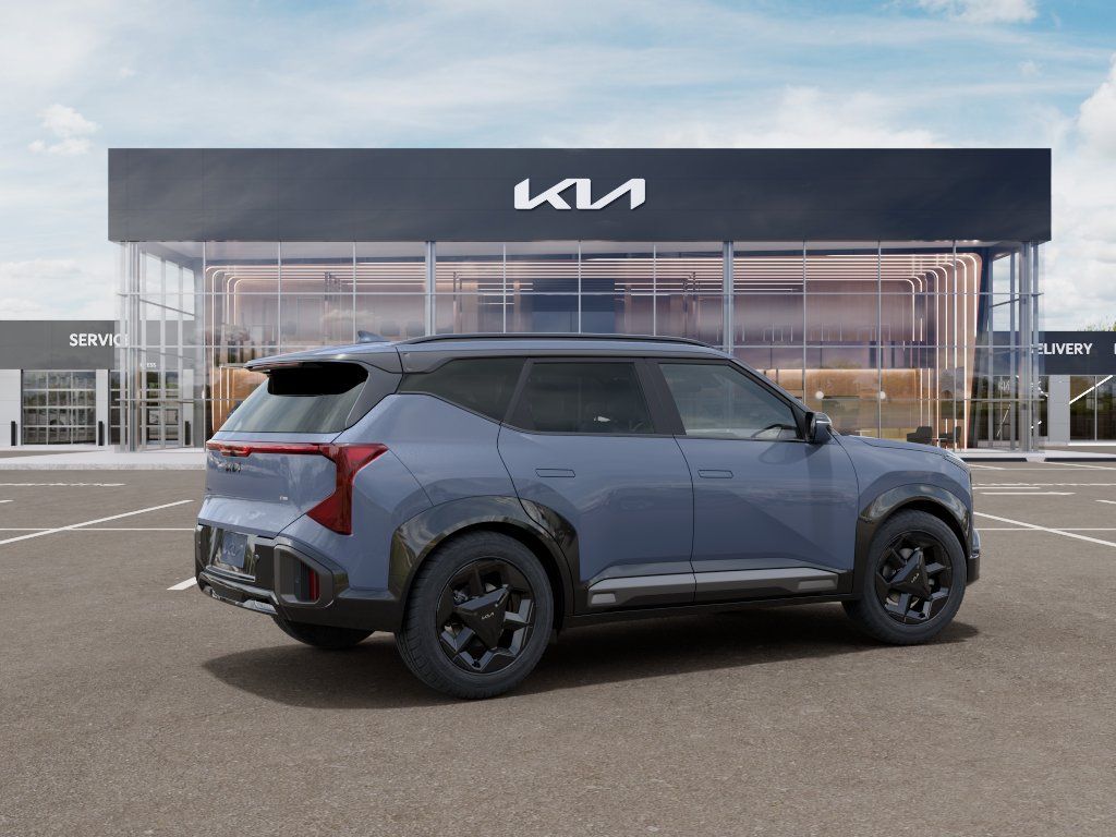 New 2027 Pale Gray Kia X-Line S image 6