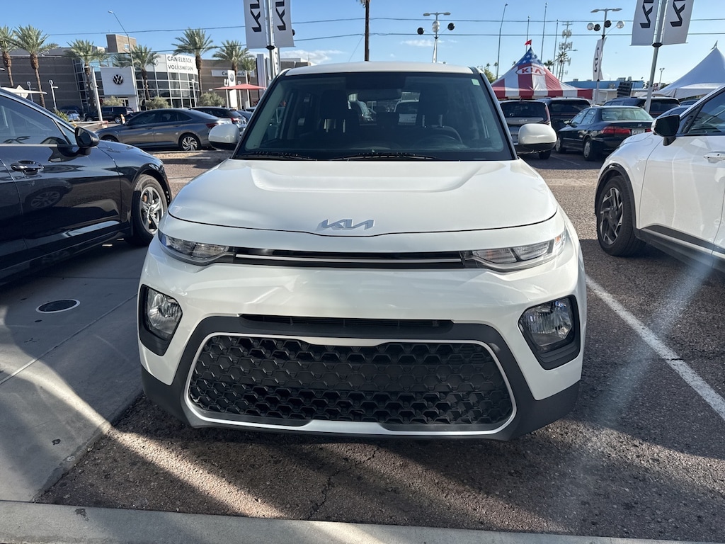 Certified 2022 Kia Soul LX Hatchback