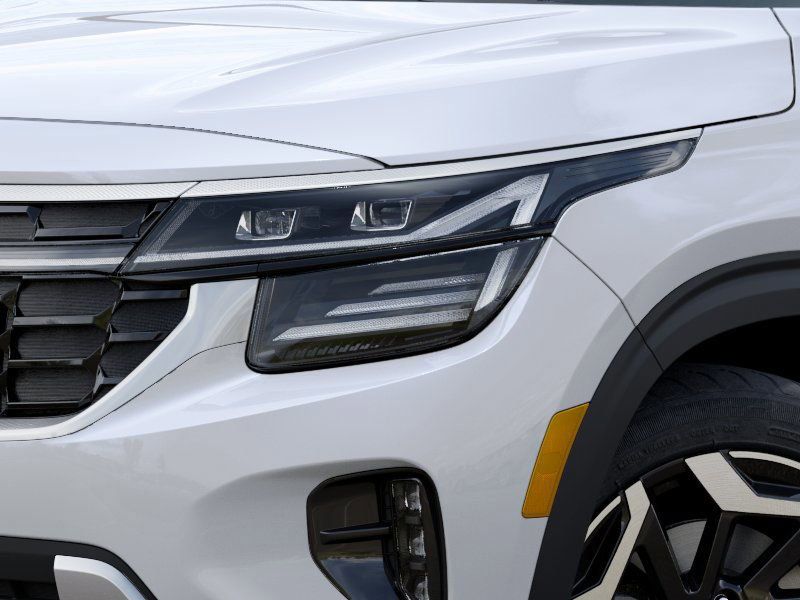 New 2026 Snow White Pearl Kia SX image 10