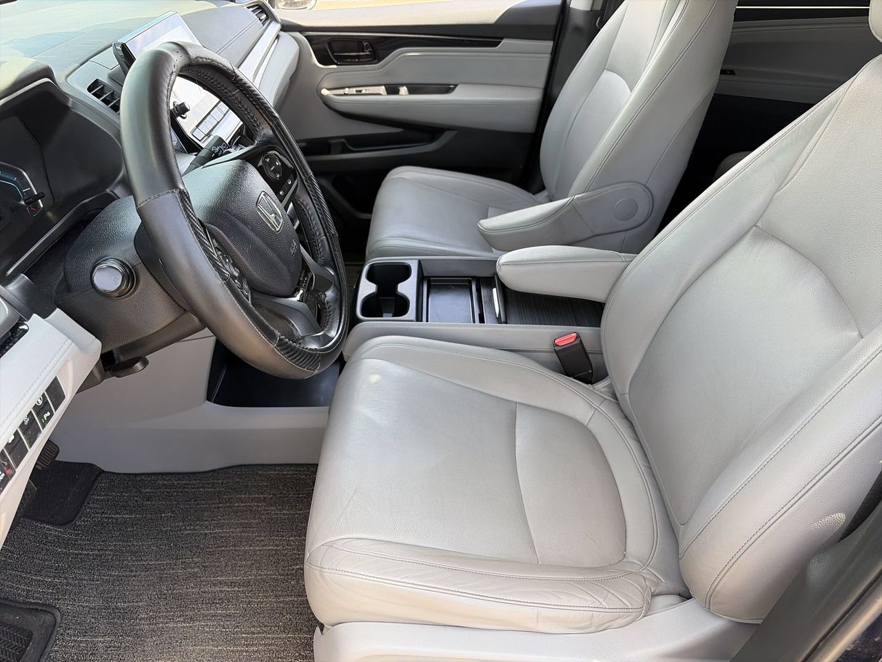 Used 2023 Obsidian Blue Pearl Honda Touring image 18