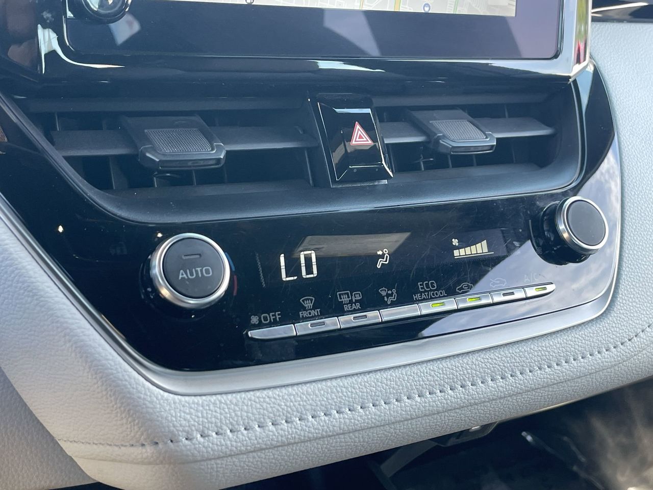 Used 2023 Blueprint Toyota SE image 25