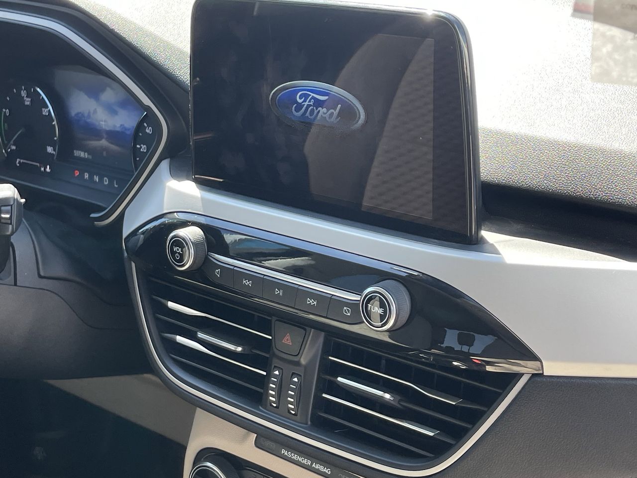 Used 2022 Stone Blue Metallic Ford SE Hybrid image 7