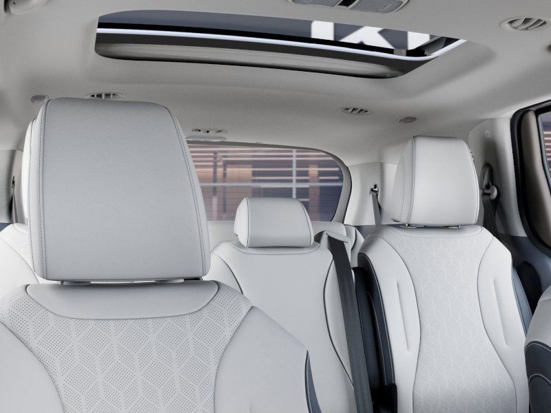 New 2026 Snow White Pearl Kia SX image 27