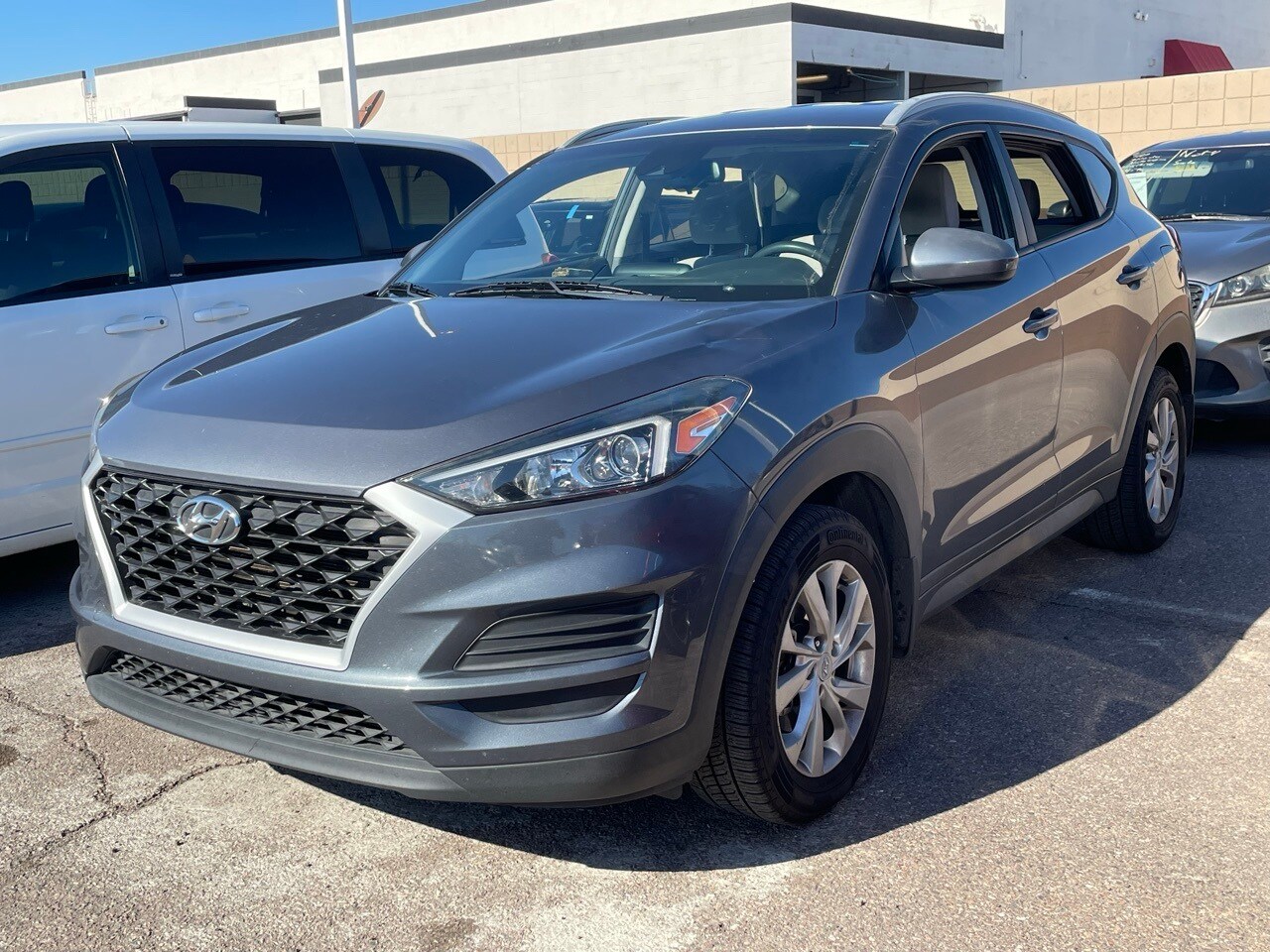 2021 Hyundai Tucson Value photo 2