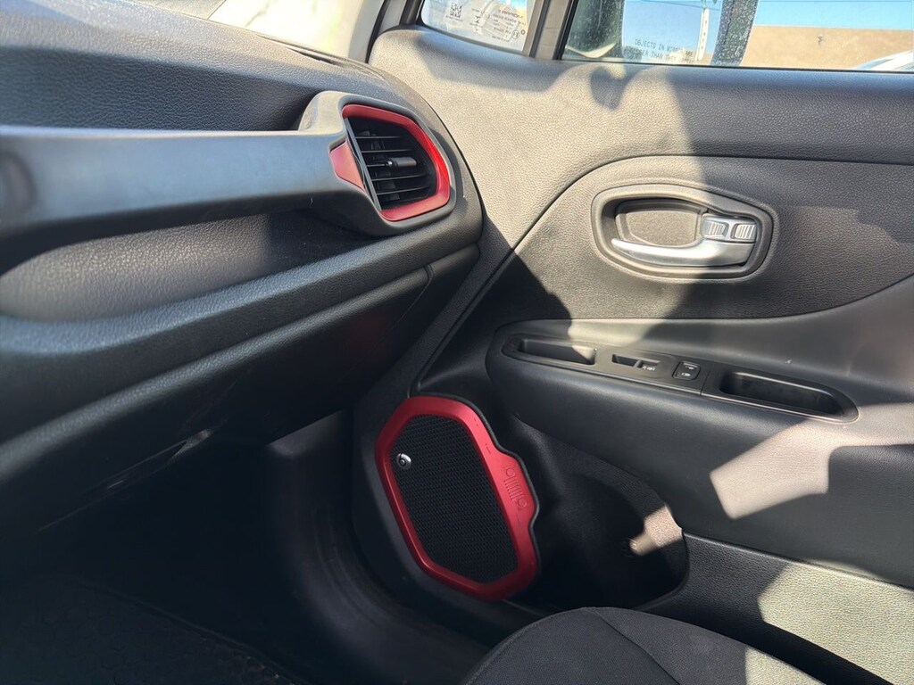 Used 2018 Jeep Renegade Trailhawk 4x4 SUV