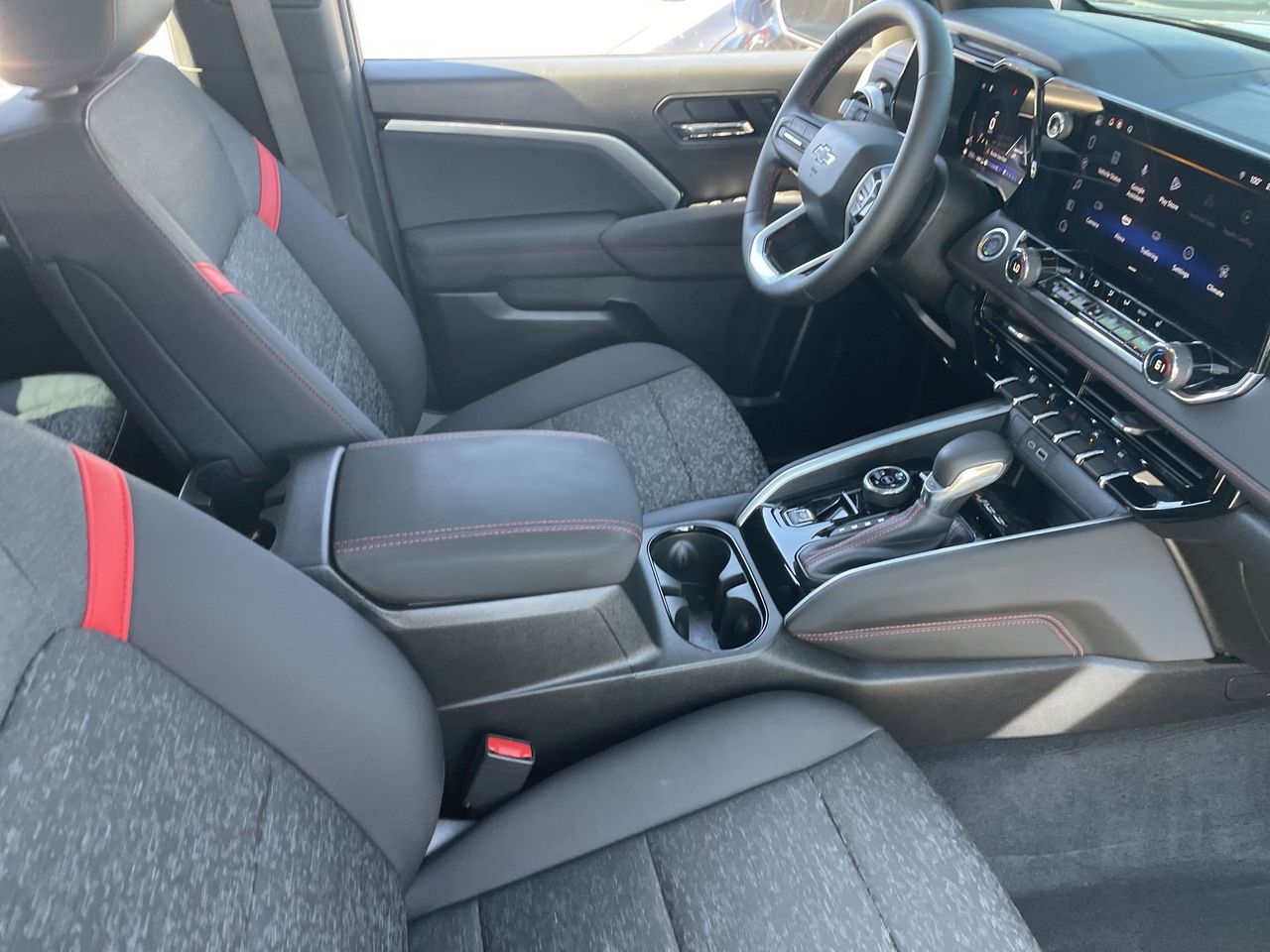 Used 2024 Black Chevrolet Z71 image 11